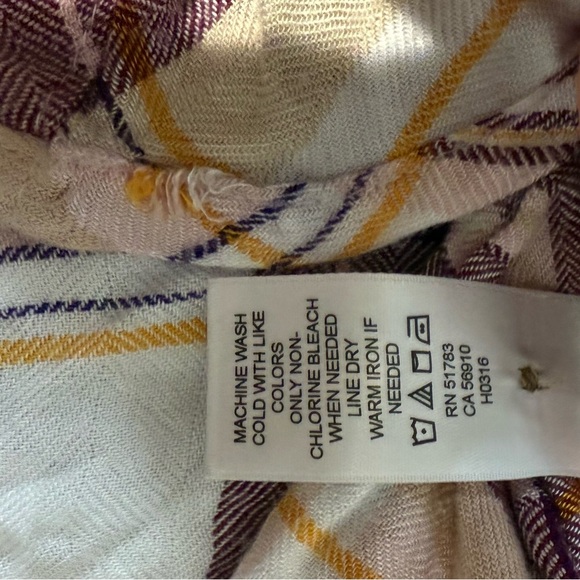 Maurices Outfit Purple plaid button down W Purple shorts Size M top 9/10 bottom - Picture 16 of 16